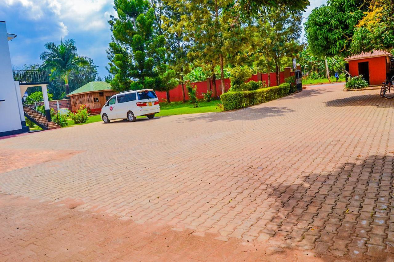 Bilkon Hotel Jinja Exteriér fotografie