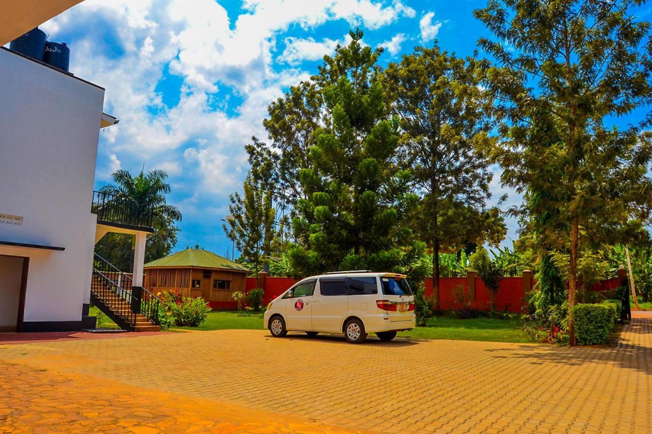 Bilkon Hotel Jinja Exteriér fotografie